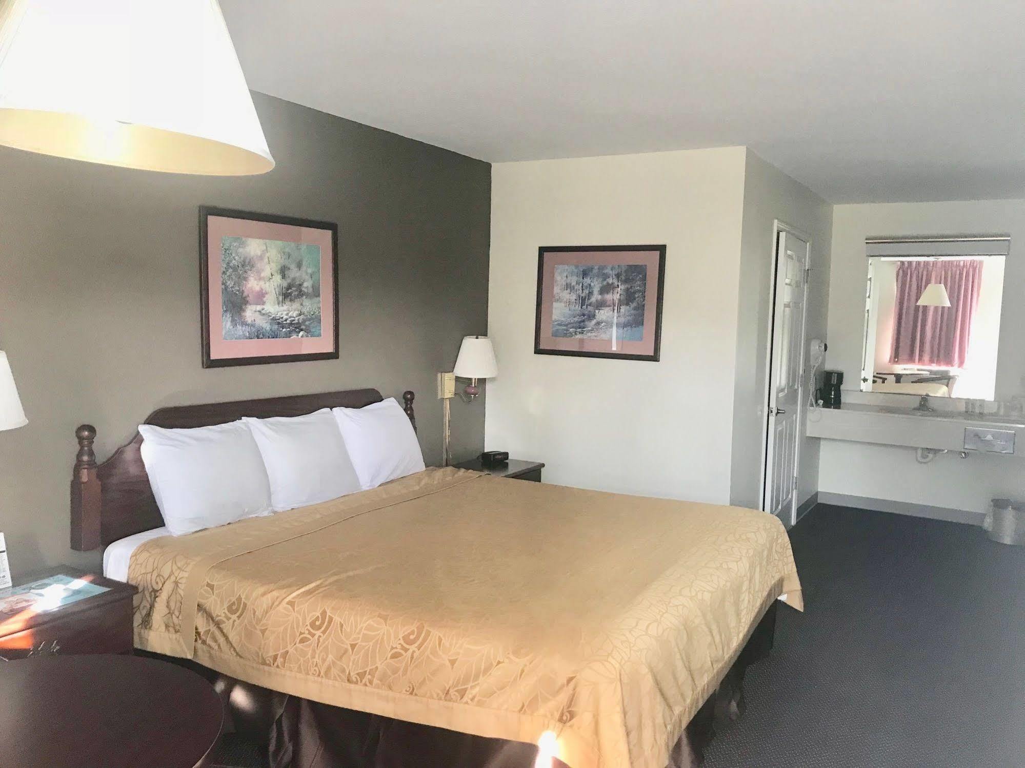 Madison Inn Lodge Fredericktown 외부 사진